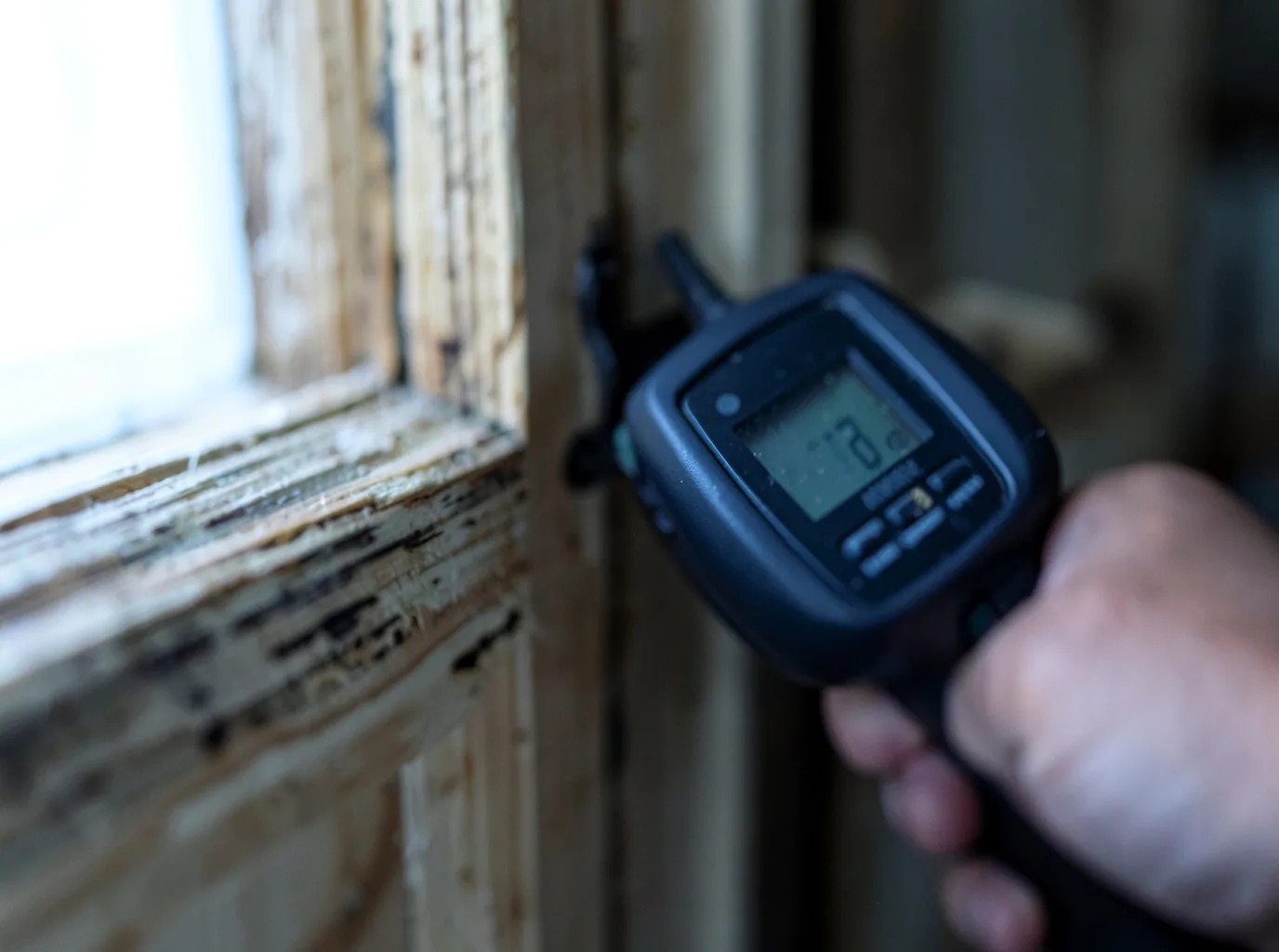 Ceiling Water Damage Repair in Eddyville, IA